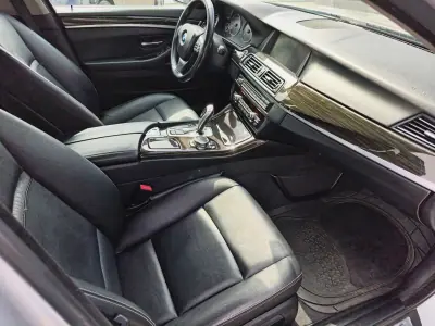 BMW 518 2013 - 16500 EUR, 200660 km - AUTO.MOTO.pt - 200660km - foto 10 de 17