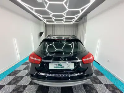 Mercedes-Benz GLA 200 2015 - 17000 EUR, 194000 km - AUTO.MOTO.pt - 194000km - foto 7 de 21