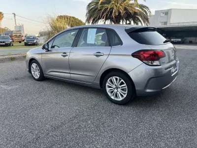 Citroën C4 2016 - 12250 EUR, 155210 km - AUTO.MOTO.pt - 155210km - foto 6 de 18