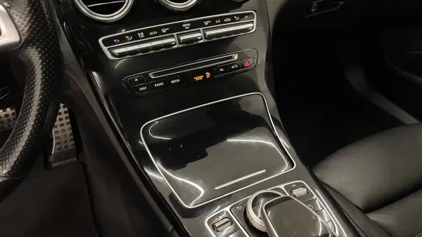 Mercedes-Benz C 43 AMG 2016 - 39990 EUR, 128967 km - AUTO.MOTO.pt - 128967km - foto 48 de 55