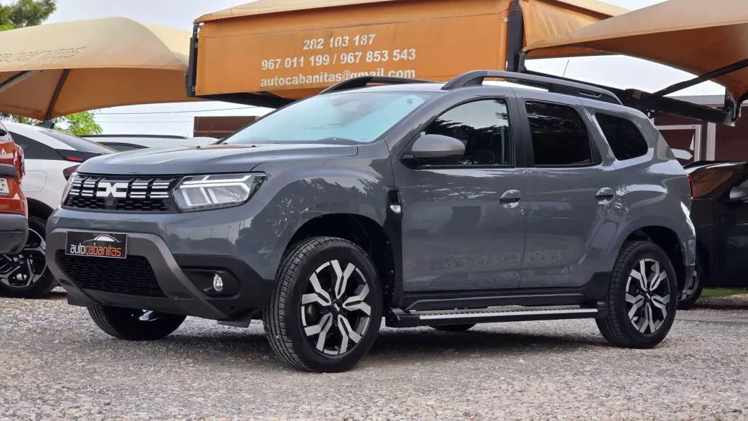 Dacia Duster 2023 - 18750 EUR, 48500 km - AUTO.MOTO.pt - 48500km - foto 3 de 23