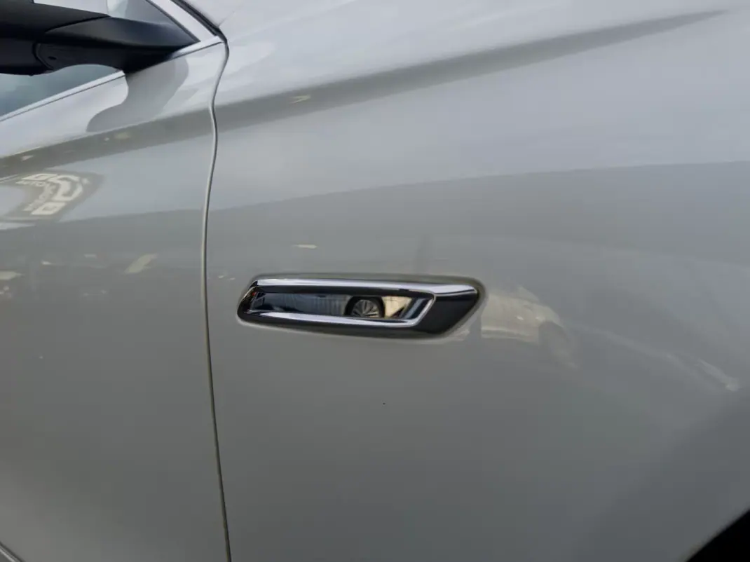 BMW 520 2015 - 17990 EUR, 198000 km - AUTO.MOTO.pt - 198000km - foto 14 de 45