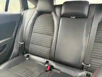 Mercedes-Benz CLA 220 2015 — foto 6 de 11