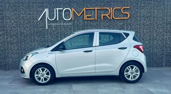 Hyundai i10 2014 - 7500 EUR, 181000 km - AUTO.MOTO.pt - 181000km - foto 4 de 14