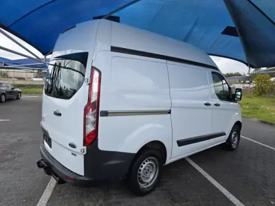 Ford Transit Custom 2015 - 13990 EUR, 148160 km - AUTO.MOTO.pt - 148160km - foto 6 de 19