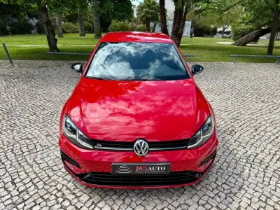 Volkswagen Golf 2019 - 32990 EUR, 72300 km - AUTO.MOTO.pt - 72300km - foto 7 de 40