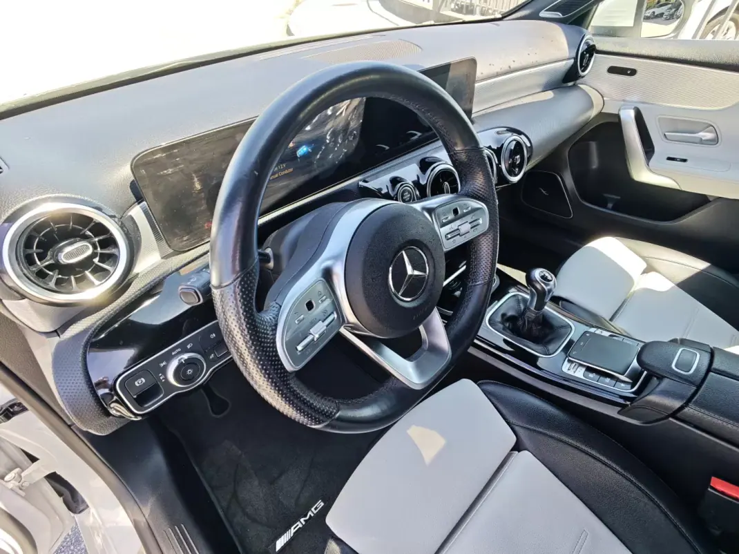 Mercedes-Benz A 200 2019 - 16500 EUR, 160000 km - 160000km - foto 17 de 30