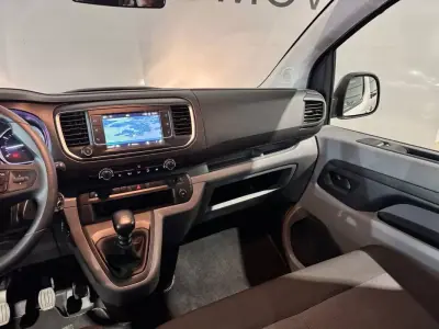 Opel Vivaro 2022 - 32900 EUR, 20415 km - 20415km - foto 14 de 50
