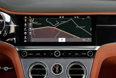 Bentley Continental GTC 2019 - 250000 EUR, 58772 km - AUTO.MOTO.pt - 58772km - foto 23 de 29