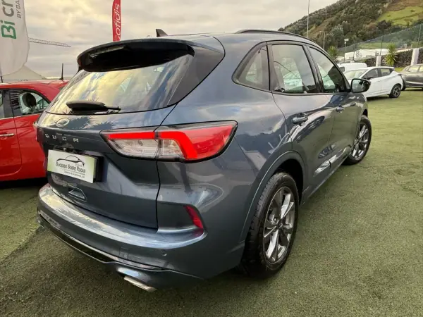 Ford Kuga 2022 - 22990 EUR, 67592 km - AUTO.MOTO.pt - 67592km - foto 6 de 14