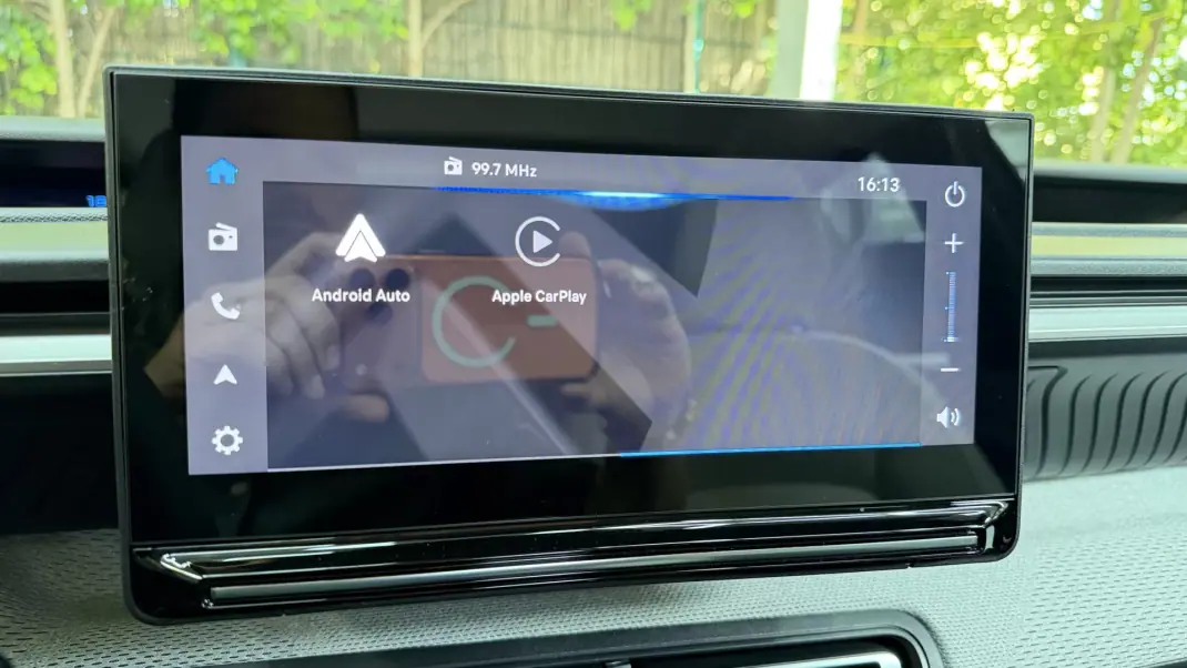 Citroën e-C3 2025 - 21500 EUR, 8295 km - AUTO.MOTO.pt - 8295km - foto 23 de 28