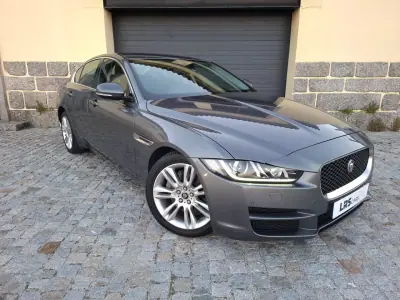 Jaguar XE 2016 - 16990 EUR, 159156 km - AUTO.MOTO.pt - 159156km - foto 2 de 16
