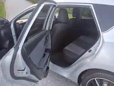 Toyota Auris 2018 - 14250 EUR, 188000 km - foto 4 de 11