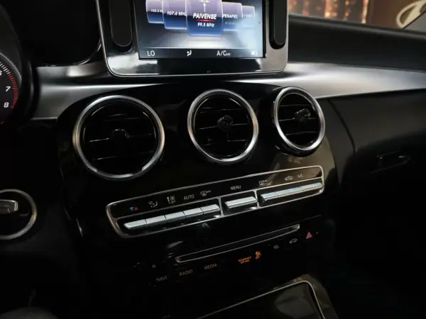 Mercedes-Benz C 180 2016 - 24250 EUR, 107000 km - AUTO.MOTO.pt - 107000km - foto 6 de 14