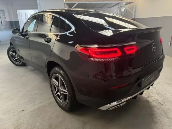 Mercedes-Benz GLC 300 2022 - 49250 EUR, 129000 km - AUTO.MOTO.pt - 129000km - foto 4 de 11