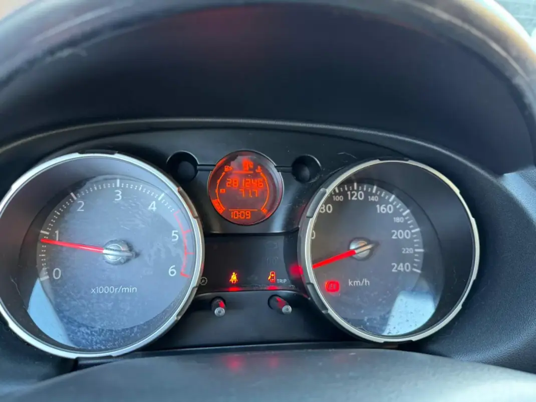 Nissan Qashqai +2 2009 - 6900 EUR, 281246 km - AUTO.MOTO.pt - 281246km - foto 3 de 17