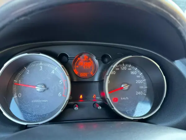 Nissan Qashqai +2 2009 - 6900 EUR, 281246 km - AUTO.MOTO.pt - 281246km - foto 3 de 17