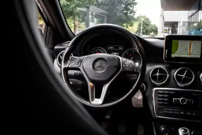 Mercedes-Benz A 180 2015 - 11490 EUR, 217196 km - AUTO.MOTO.pt - 217196km - foto 29 de 35