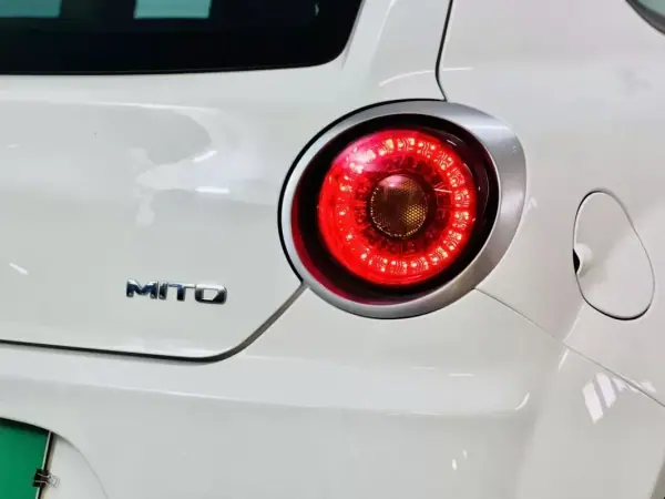 Alfa Romeo MiTo 2016 - 8950 EUR, 104000 km - AUTO.MOTO.pt - 104000km - foto 16 de 55