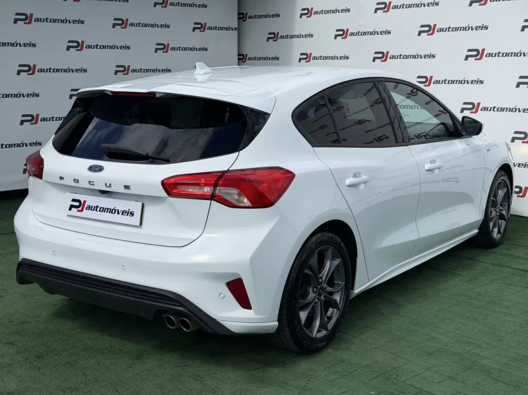 Ford Focus 2020 - 15990 EUR, 87000 km - AUTO.MOTO.pt - 87000km - foto 6 de 15