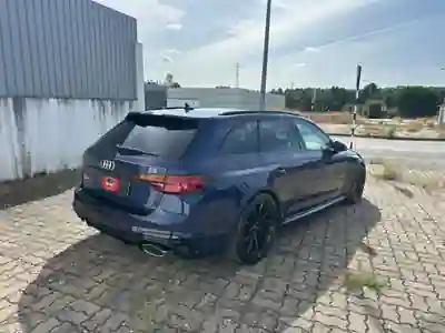Audi RS4 Avant 2019 - 59990 EUR, 84000 km - 84000km - foto 4 de 14