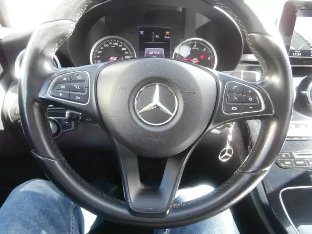 Mercedes-Benz C 200 2016 - 17500 EUR, 96661 km - 96661km - foto 20 de 35