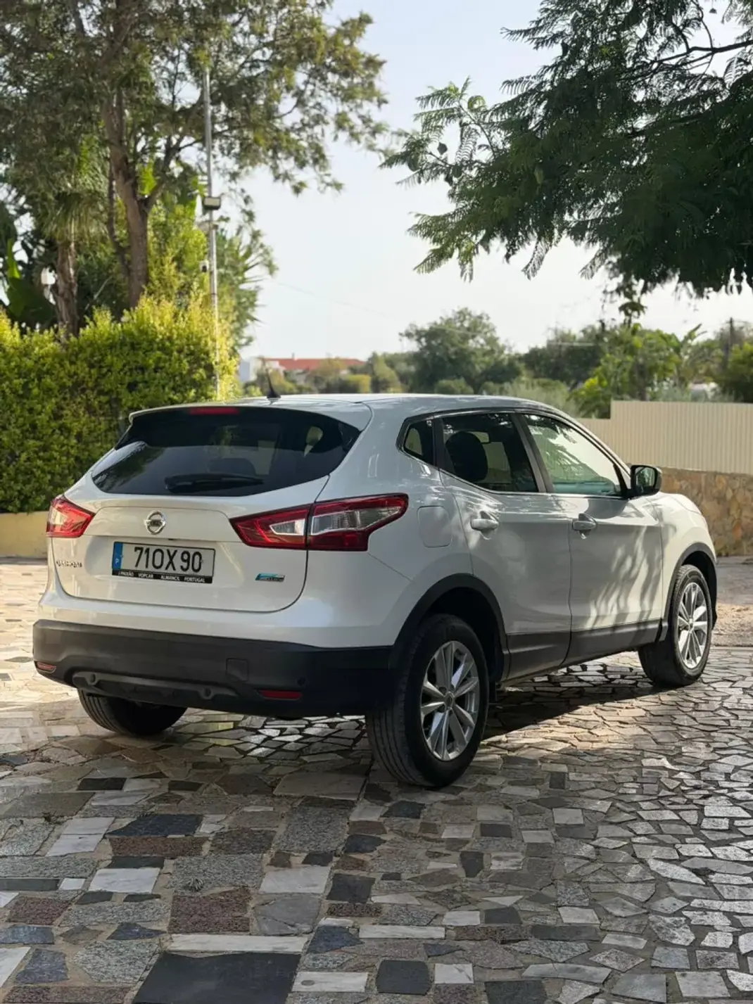 Nissan Qashqai 2014 - 13900 EUR, 167089 km - 167089km - foto 4 de 9