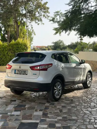 Nissan Qashqai 2014 - 13900 EUR, 167089 km - 167089km - foto 4 de 9