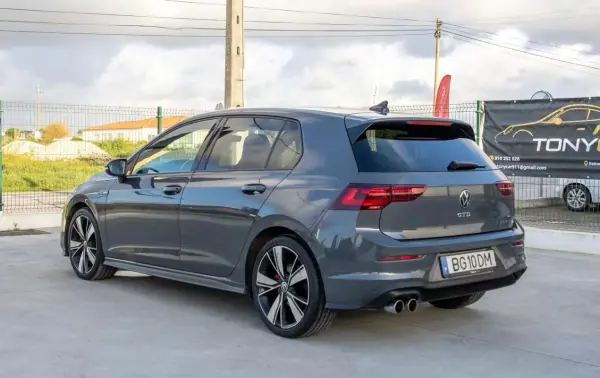 Volkswagen Golf 2021 - 28990 EUR, 149000 km - AUTO.MOTO.pt - 149000km - foto 18 de 34