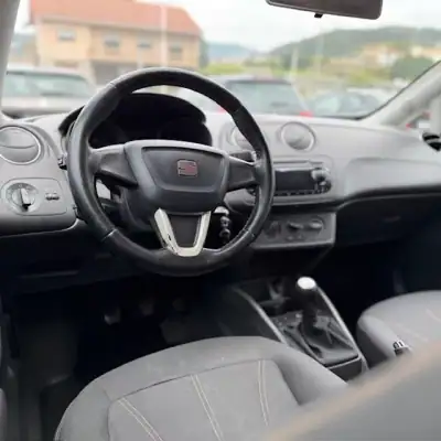 SEAT Ibiza 2011 - 7500 EUR, 210000 km - AUTO.MOTO.pt - 210000km - foto 5 de 20