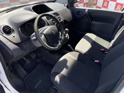 Renault 2021 - 14990 EUR, 90915 km - AUTO.MOTO.pt - 90915km - foto 9 de 17