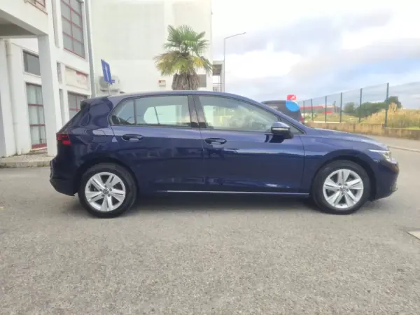 Volkswagen Golf 2023 — foto 2 de 12
