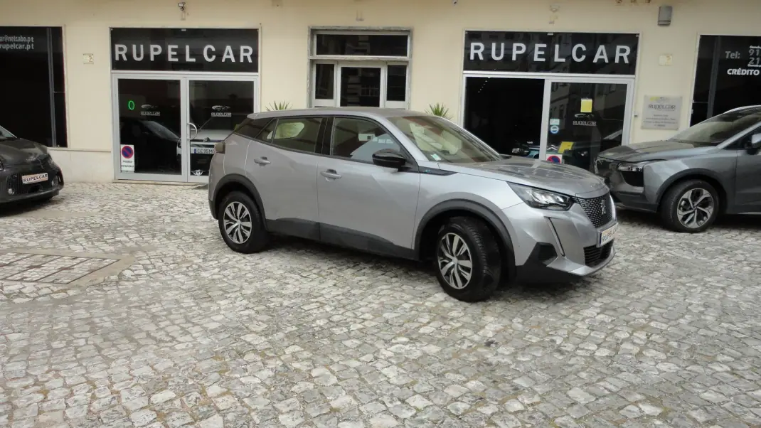 Peugeot e-2008 2023 - 18500 EUR, 81638 km - AUTO.MOTO.pt - 81638km - foto 18 de 20