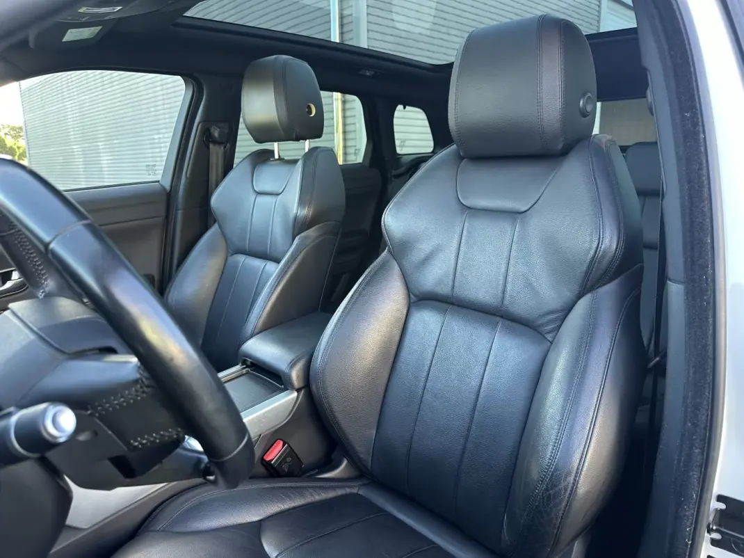 Land Rover Range Rover Evoque 2016 - 19900 EUR, 189000 km - AUTO.MOTO.pt - 189000km - foto 28 de 62
