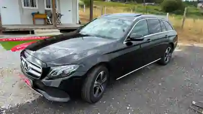 Mercedes-Benz E 220 2017 - 15500 EUR, 450000 km - AUTO.MOTO.pt - 450000km - foto 6 de 24