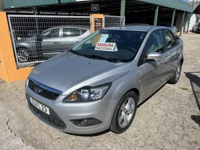 Ford Focus 2008 - 4900 EUR, 98085 km - AUTO.MOTO.pt - 98085km - foto 2 de 5