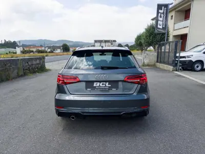 Audi A3 Sportback 2017 - 18990 EUR, 164000 km - AUTO.MOTO.pt - 164000km - foto 6 de 33