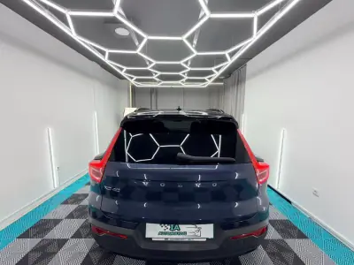 Volvo XC 40 2021 - 25000 EUR, 159000 km - AUTO.MOTO.pt - 159000km - foto 7 de 21