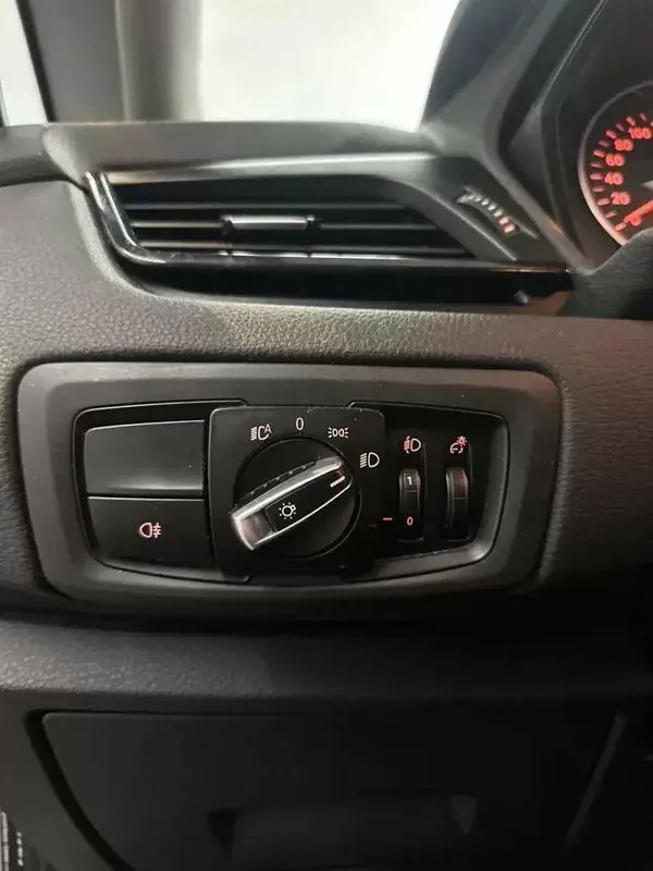 BMW 216 Active Tourer 2017 - 10990 EUR, 253813 km - AUTO.MOTO.pt - 253813km - foto 13 de 17