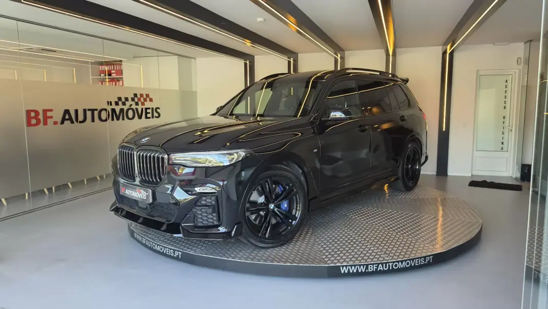 BMW X7 2022 - 65900 EUR, 194444 km - AUTO.MOTO.pt - 194444km - foto 2 de 72