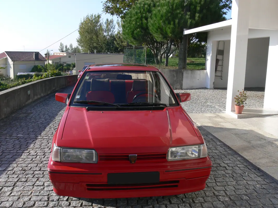 Rover 216 1990 - 2500 EUR, 175000 km - AUTO.MOTO.pt - 175000km - foto 1 de 6