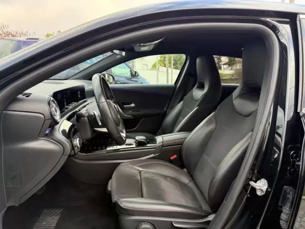 Mercedes-Benz A 180 2019 - 25999 EUR, 100000 km - AUTO.MOTO.pt - 100000km - foto 22 de 25