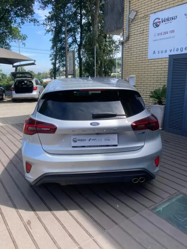 Ford Focus 2023 - 20590 EUR, 37780 km - AUTO.MOTO.pt - 37780km - foto 7 de 23