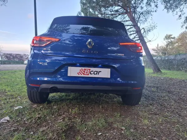 Renault Clio 2023 - 18990 EUR, 21500 km - AUTO.MOTO.pt - 21500km - foto 10 de 38