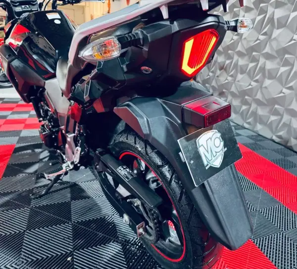 Suzuki Boulevard C50 2018 - 3990 EUR, 15123 km - AUTO.MOTO.pt - 15123km - foto 13 de 30