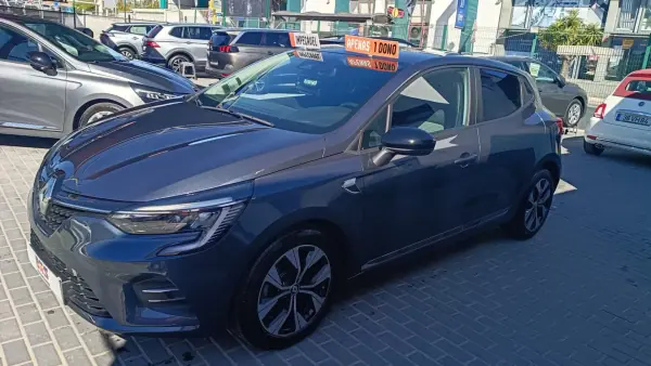 Renault Clio 2022 — foto 2 de 21
