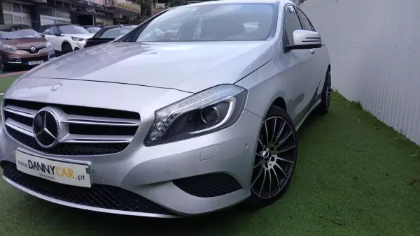 Mercedes-Benz A 200 2014 - 15990 EUR, 206000 km - AUTO.MOTO.pt - 206000km - foto 4 de 16