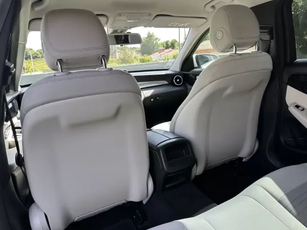 Mercedes-Benz C 180 2015 - 12900 EUR, 280000 km - AUTO.MOTO.pt - 280000km - foto 53 de 69
