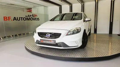 Volvo V40 2015 - 230700km