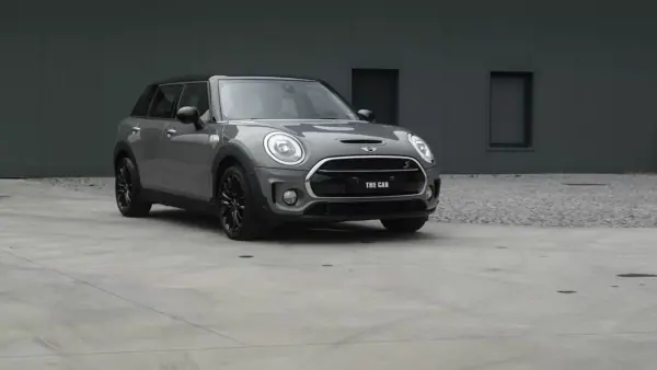 MINI Clubman 2018 - 24999 EUR, 131000 km - AUTO.MOTO.pt - 131000km - foto 33 de 37